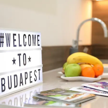 Boutique Jokai - In The Center